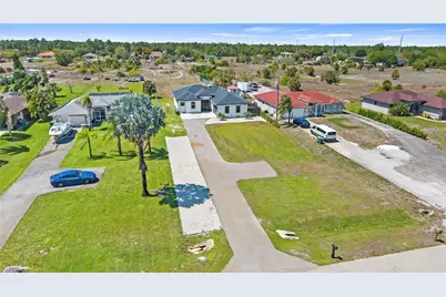 4571 22nd St NE, Naples, FL 34120 - Photo 5