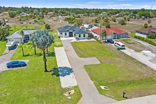 4571 22nd St NE, Naples, FL 34120 - Photo 5