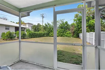 1009 Ridge St, Naples, FL 34103 - Photo 23