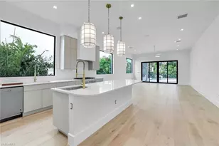 513 92nd Ave N, Naples, FL 34108 - Photo 1