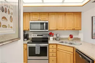 600 Neapolitan Way, Naples, FL 34103 - Photo 9