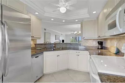 320 Horse Creek Dr #403, Naples, FL 34110 - Photo 15