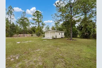 260 12th St SE, Naples, FL 34117 - Photo 27