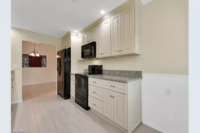 260 12th St SE, Naples, FL 34117 - Photo 9