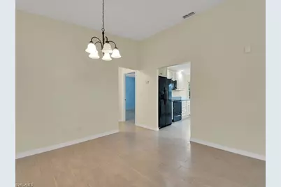260 12th St SE, Naples, FL 34117 - Photo 7