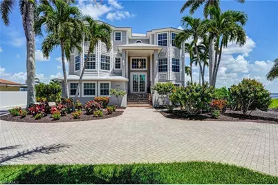 5640 Williams Dr, Fort Myers Beach, FL 33931 - Photo 1