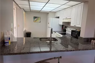 1085 Forest Lakes Dr, Naples, FL 34105 - Photo 5