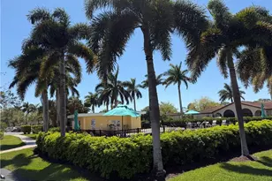 1085 Forest Lakes Dr, Naples, FL 34105 - Photo 27