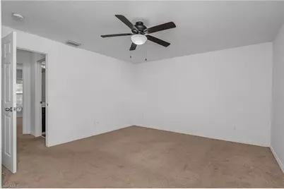 5172 Leeds Rd, Fort Myers, FL 33907 - Photo 13