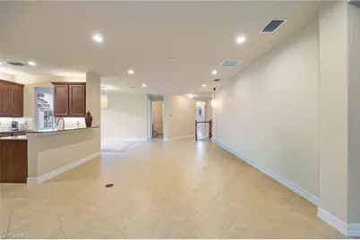 6510 Monterey Pt #204, Naples, FL 34105 - Photo 9