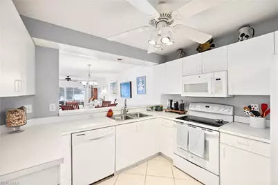 820 New Waterford Dr W #M101, Naples, FL 34104 - Photo 5