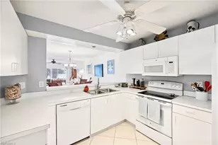 820 New Waterford Dr W, Naples, FL 34104 - Photo 5