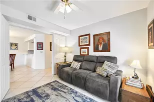 820 New Waterford Dr W, Naples, FL 34104 - Photo 7