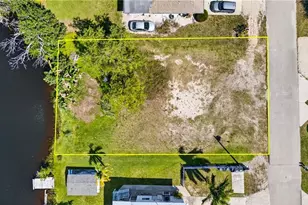 3916 Bennett Ln, Bonita Springs, FL 34134 - Photo 5