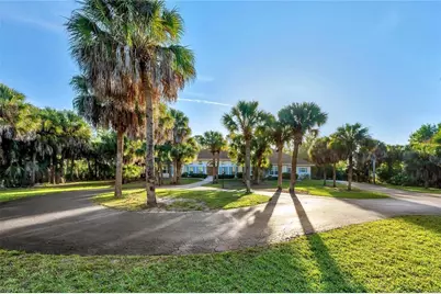 3110 70th St SW, Naples, FL 34105 - Photo 3