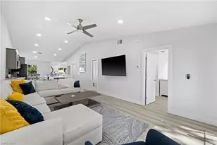 822 Gulf Pavilion Dr, Naples, FL 34108 - Photo 15