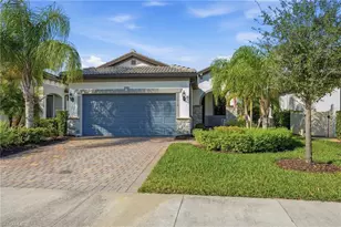 12010 Westmoreland Way, Fort Myers, FL 33913 - Photo 3