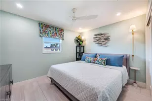 1021 3rd St S, Naples, FL 34102 - Photo 17