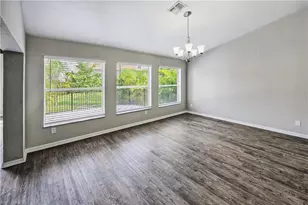 6721 Sloane Pl, Naples, FL 34104 - Photo 7