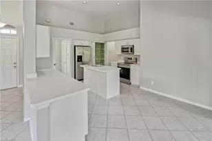 6721 Sloane Pl, Naples, FL 34104 - Photo 9