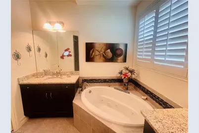6574 Amarone Ln, Naples, FL 34113 - Photo 23