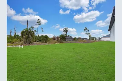 380 Cratsley Ave S, Lehigh Acres, FL 33974 - Photo 29