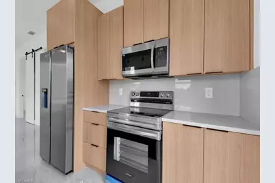 380 Cratsley Ave S, Lehigh Acres, FL 33974 - Photo 7