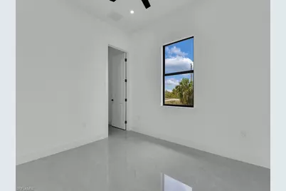 380 Cratsley Ave S, Lehigh Acres, FL 33974 - Photo 15