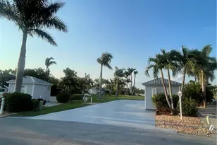 10171 Shadowood Ct, Fort Myers, FL 33905 - Photo 9