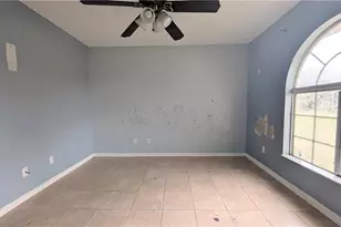 3017 S Balsam Cir, Labelle, FL 33935 - Photo 7