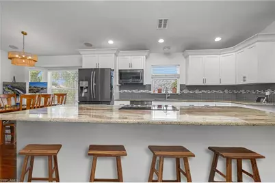 7749 Victoria Cove Ct, Fort Myers, FL 33908 - Photo 5