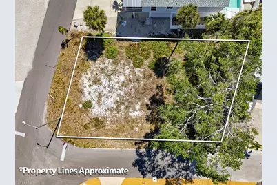 245 Madison Ct, Fort Myers Beach, FL 33931 - Photo 3