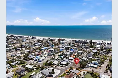 245 Madison Ct, Fort Myers Beach, FL 33931 - Photo 5