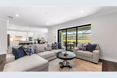 10428 Ventana Ln, Naples, FL 34120 - Photo 11