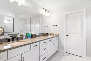 10428 Ventana Ln, Naples, FL 34120 - Photo 19