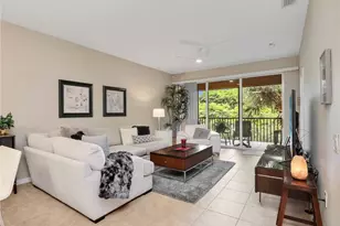 10025 Heather Ln, Naples, FL 34119 - Photo 7