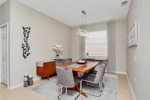 10025 Heather Ln, Naples, FL 34119 - Photo 11