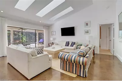 2293 Royal Ln, Naples, FL 34112 - Photo 9