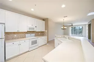 4884 Hampshire Ct, Naples, FL 34112 - Photo 11