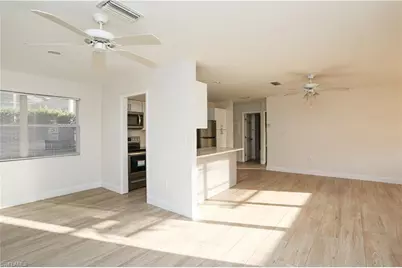 521 96th Ave N #B, Naples, FL 34108 - Photo 5