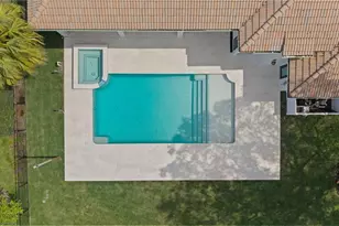 207 Monterey Dr, Naples, FL 34119 - Photo 23