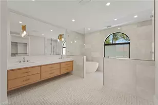 207 Monterey Dr, Naples, FL 34119 - Photo 15