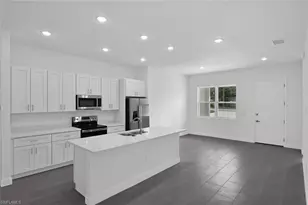 205 Australian Dr, Rotonda West, FL 33947 - Photo 27