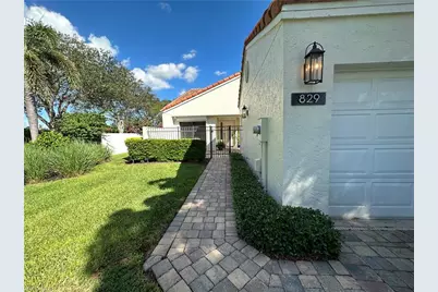 829 Reef Point Cir #46, Naples, FL 34108 - Photo 1