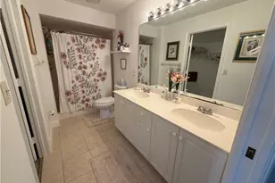 26699 Little John Ct, Bonita Springs, FL 34135 - Photo 19