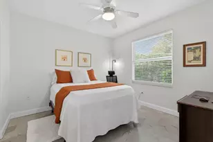 6795 Huntington Lakes Cir, Naples, FL 34119 - Photo 17