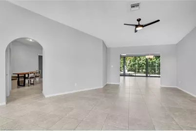 10631 Regent Cir, Naples, FL 34109 - Photo 3