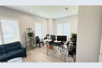750 11th St S #101, Naples, FL 34102 - Photo 3