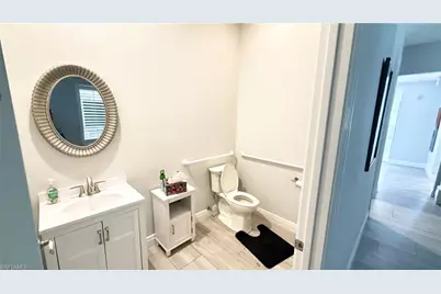 750 11th St S #101, Naples, FL 34102 - Photo 9