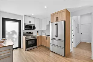 1171 Seagrape Ln, Sanibel, FL 33957 - Photo 11